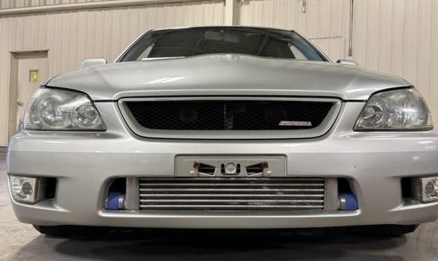 1998 Toyota Altezza JDM car for sale — photo 19 of 25