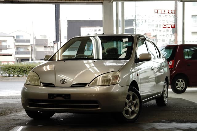 2001 Toyota Prius JDM car for sale — photo 2 of 25