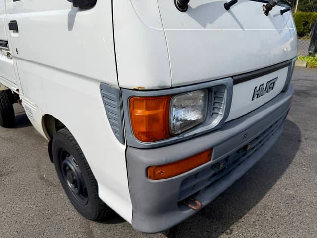 1997 Daihatsu Hijet JDM car for sale — photo 10 of 25