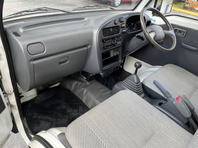 1995 Daihatsu Hijet JDM car for sale — photo 15 of 17