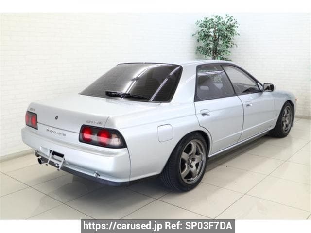 1990 Nissan Skyline JDM car for sale — photo 3 of 3