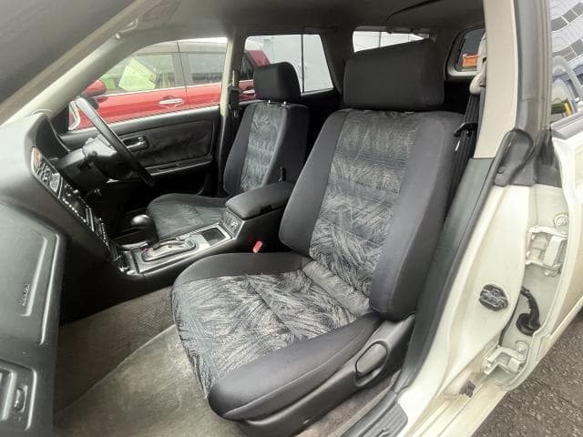 2000 Nissan Stagea JDM car for sale — photo 13 of 22