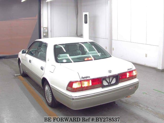 1998 Toyota Crown JDM car for sale — photo 5 of 6