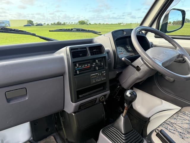 1998 Mitsubishi Minicab JDM car for sale — photo 16 of 25