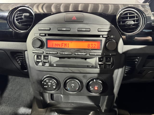 2006 Mazda Roadster (Eunos Roadster / MX-5) JDM car for sale — photo 15 of 25