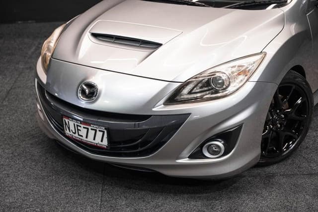 2009 Mazda Axela JDM car for sale — photo 2 of 15