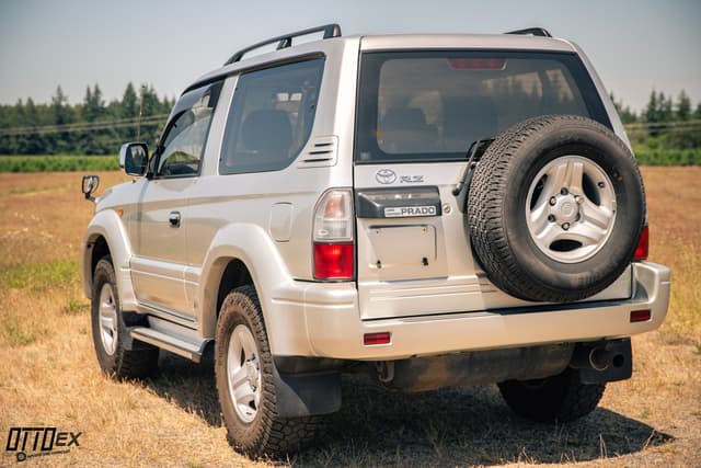 2000 Toyota Land Cruiser JDM car for sale — photo 8 of 25