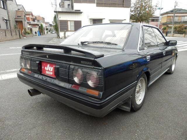 1987 Nissan Skyline JDM car for sale — photo 3 of 18