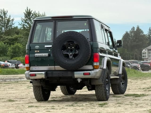 2000 Toyota Land Cruiser JDM car for sale — photo 9 of 10
