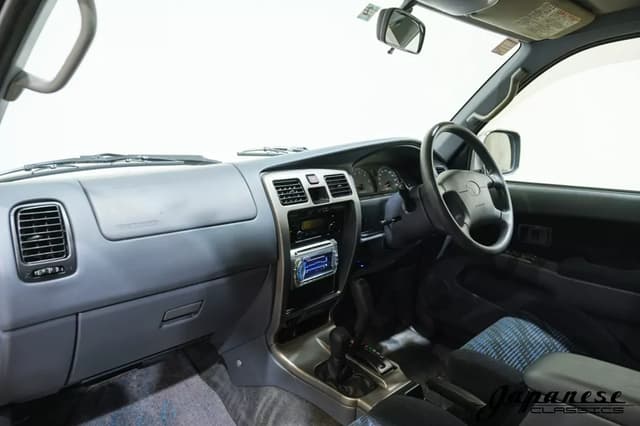1998 Toyota Hilux JDM car for sale — photo 9 of 25