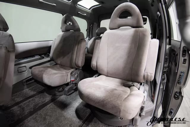 1999 Mitsubishi Delica JDM car for sale — photo 17 of 25