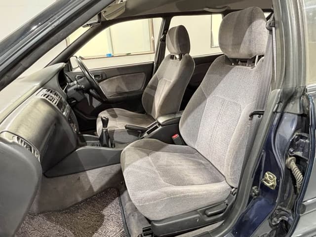 1996 Subaru Legacy JDM car for sale — photo 9 of 25