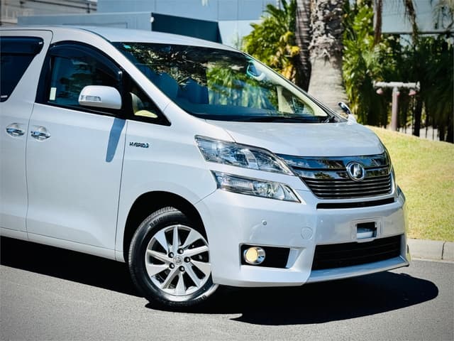 2012 Toyota Vellfire JDM car for sale — photo 4 of 25