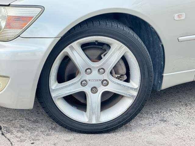 1998 Toyota Altezza JDM car for sale — photo 15 of 20