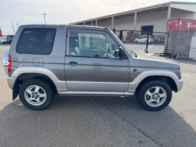 2001 Mitsubishi Pajero Mini JDM car for sale — photo 5 of 25