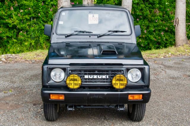 1992 Suzuki Jimny JDM car for sale — photo 2 of 16
