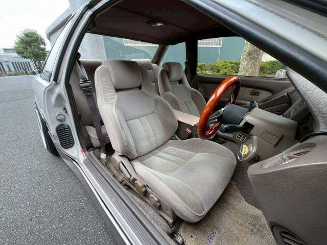 1989 Toyota Soarer JDM car for sale — photo 7 of 9