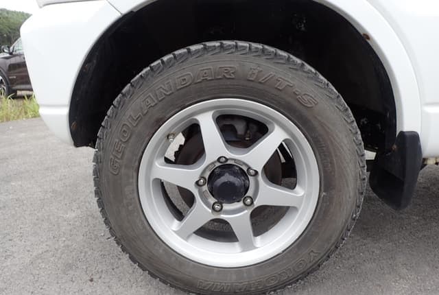 1999 Suzuki Jimny JDM car for sale — photo 9 of 25