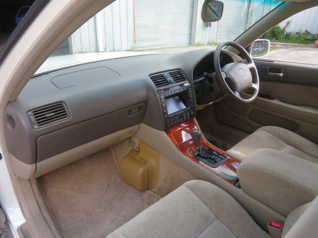 1999 Toyota Celsior JDM car for sale — photo 22 of 25