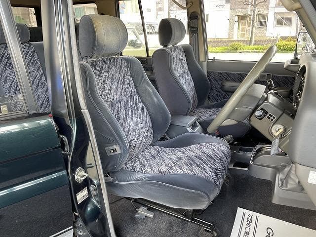 1994 Toyota Land Cruiser Prado JDM car for sale — photo 11 of 22