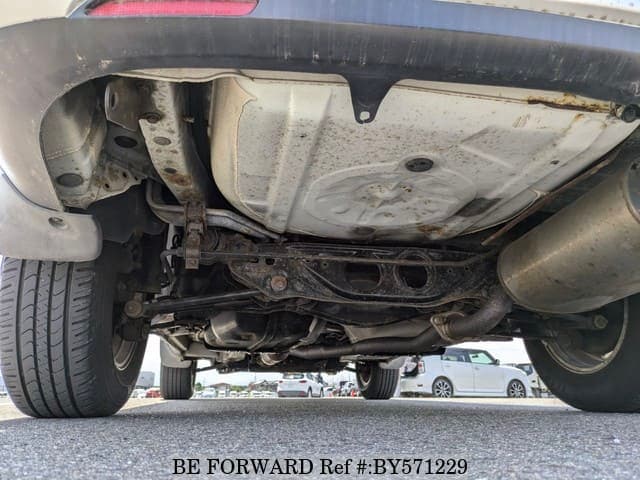2001 Toyota Harrier JDM car for sale — photo 15 of 25