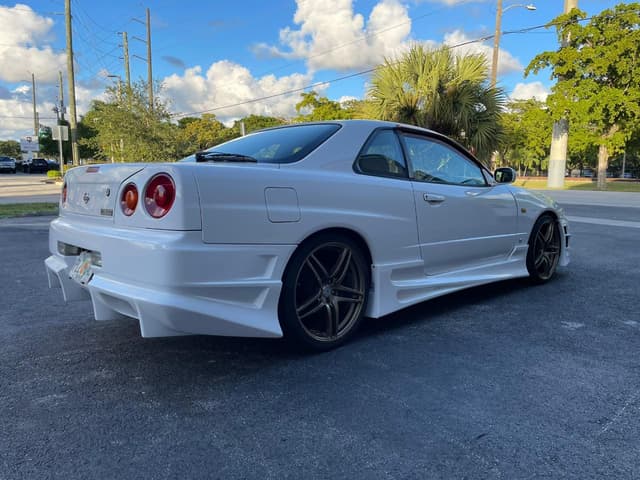 1998 Nissan Skyline JDM car for sale — photo 3 of 25