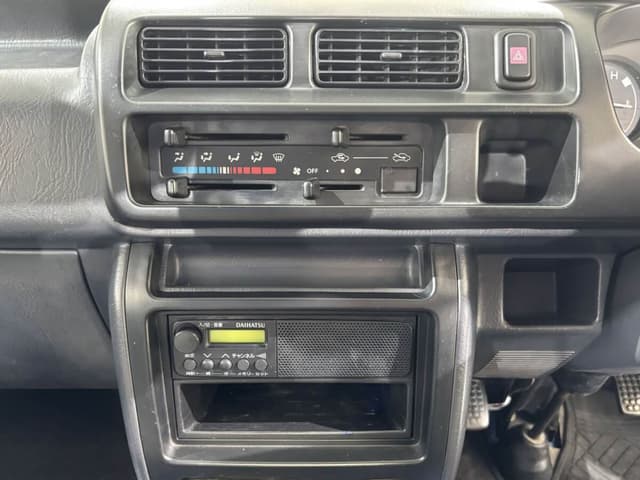 2001 Daihatsu Hijet JDM car for sale — photo 14 of 25