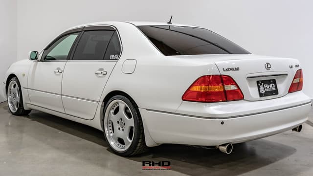2001 Toyota Celsior JDM car for sale — photo 6 of 25