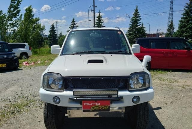 2008 Suzuki Jimny JDM car for sale — photo 2 of 25