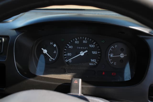 1999 Daihatsu Hijet JDM car for sale — photo 15 of 25