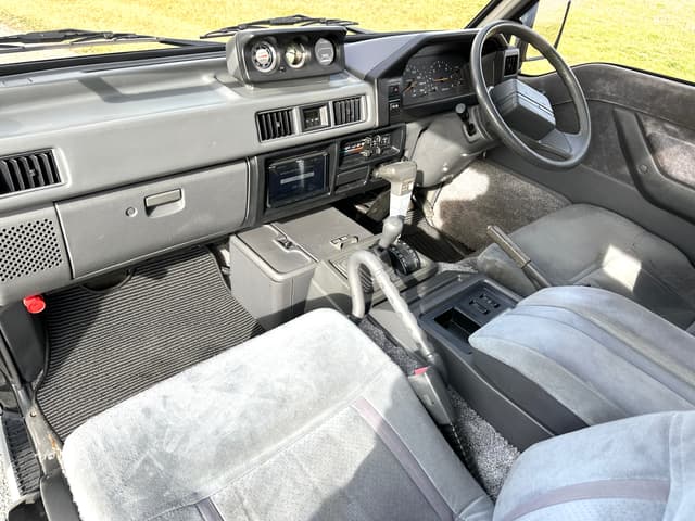 1993 Mitsubishi Delica JDM car for sale — photo 6 of 10