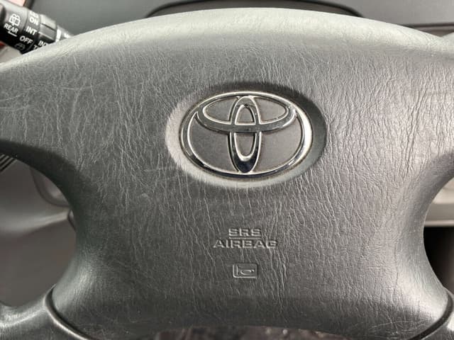2001 Toyota Noah JDM car for sale — photo 8 of 25