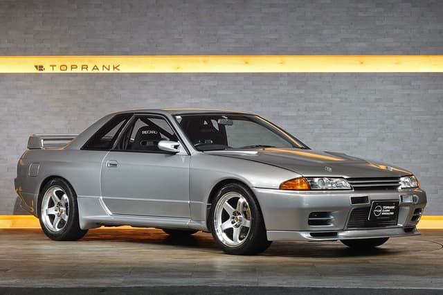 1991 Nissan Skyline JDM car for sale — photo 3 of 25
