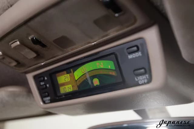 1998 Toyota Hilux Surf JDM car for sale — photo 15 of 25