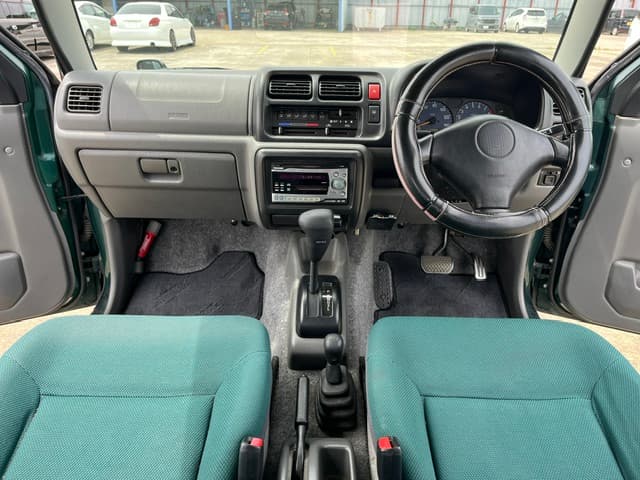 2001 Suzuki Jimny JDM car for sale — photo 18 of 25