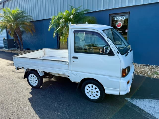 1994 Mitsubishi Minicab JDM car for sale — photo 16 of 17