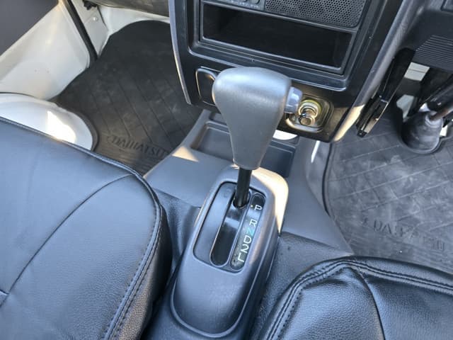2001 Daihatsu Hijet JDM car for sale — photo 21 of 25