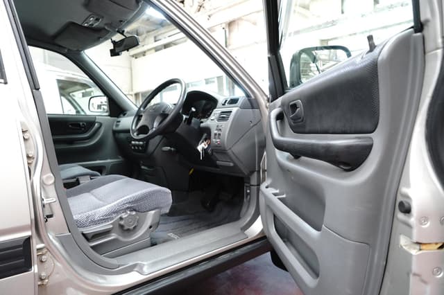 1996 Honda CR-V JDM car for sale — photo 15 of 25