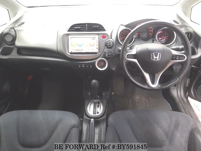 2010 Honda Fit JDM car for sale — photo 3 of 8