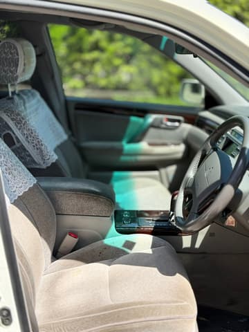 1998 Toyota Crown JDM car for sale — photo 10 of 13