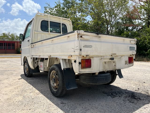 1997 Daihatsu Hijet JDM car for sale — photo 4 of 11