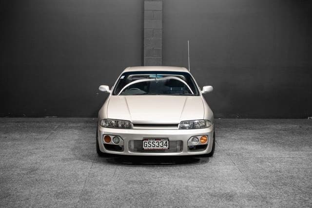 1996 Nissan Skyline JDM car for sale — photo 2 of 18