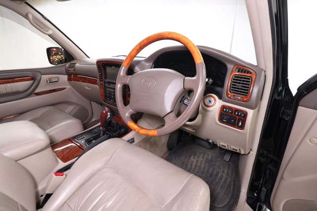 2000 Toyota Land Cruiser JDM car for sale — photo 9 of 25