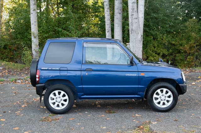1996 Mitsubishi Pajero Mini JDM car for sale — photo 8 of 15