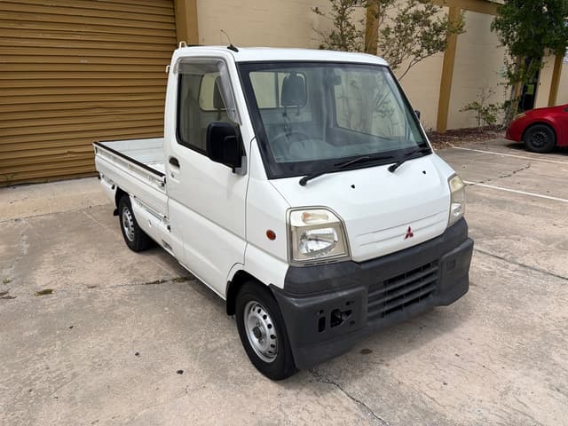 1999 Mitsubishi Minicab JDM car for sale — photo 2 of 18