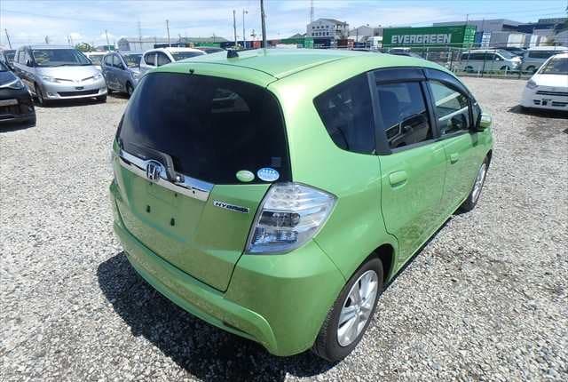2011 Honda Fit JDM car for sale — photo 4 of 25