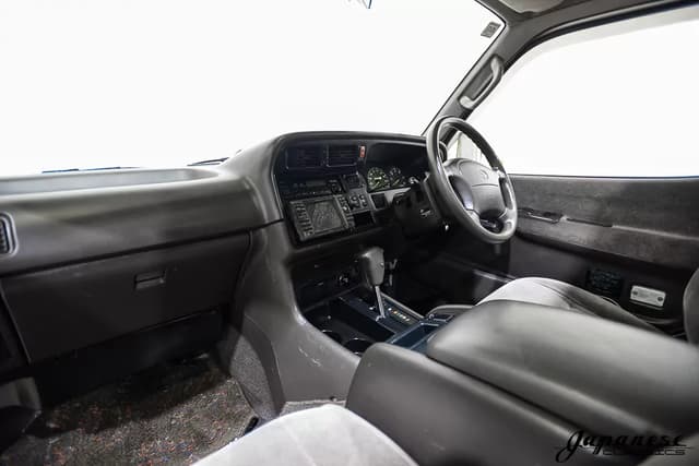 1995 Toyota HiAce JDM car for sale — photo 9 of 25