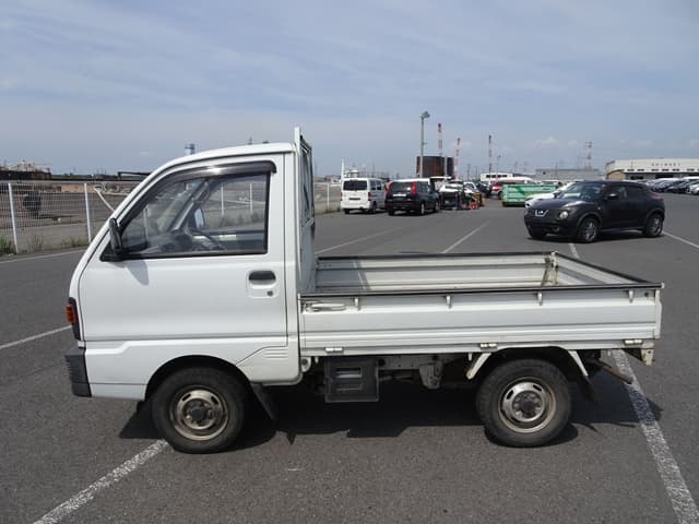 1992 Mitsubishi Minicab JDM car for sale — photo 2 of 10