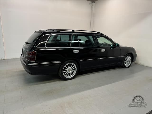2000 Toyota Crown JDM car for sale — photo 20 of 25