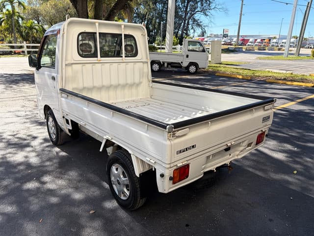 2000 Daihatsu Hijet JDM car for sale — photo 5 of 17